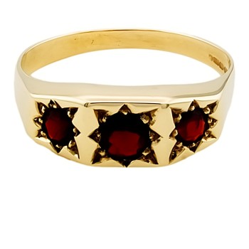 9ct Gold Garnet 3 Stone Ring size T